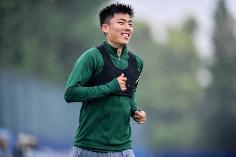 24岁退役国脚复出！加盟乌兰布察登陆蒙超联赛，曾效力狼队+国安